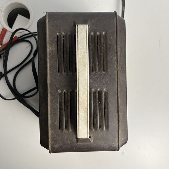 Vintage Sears Best 12 Volt Fully Automatic 8 AMP Battery Charger 608.71280 - Picture 6 of 8